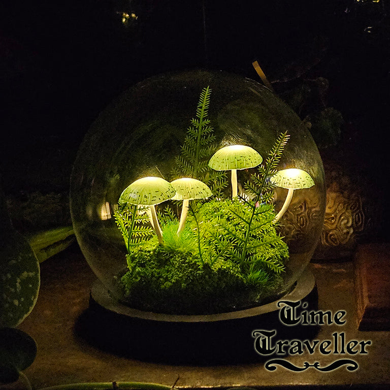 Medium Mushroom Globe Green r0028