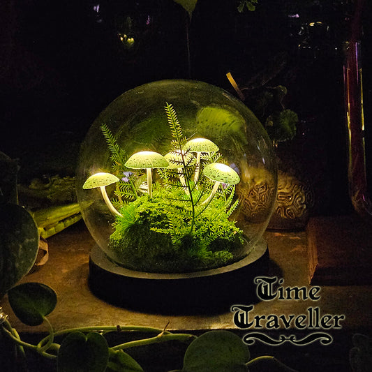 Medium Mushroom Globe Green r0028
