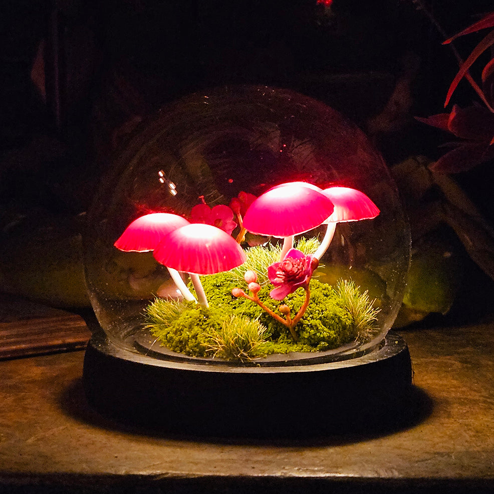 Small Mushroom Globe r0035